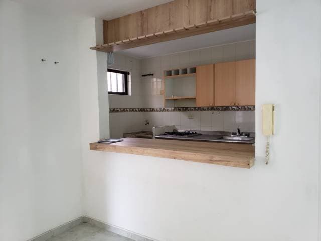 VENDO APARTAMENTO BARRIO EL REFUGIO  SUR DE CALI — foto 1