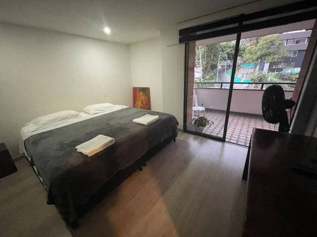 Vendo lindo apartamento renovado — foto 2