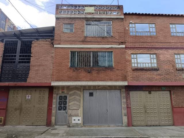 CASA VENTA PRADERA CARVAJAL — foto 1
