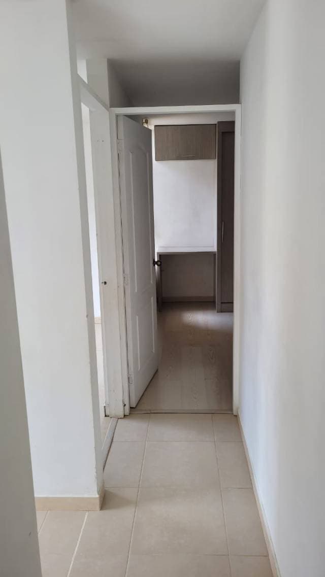 Apartamento en venta con parqueadero. — foto 2