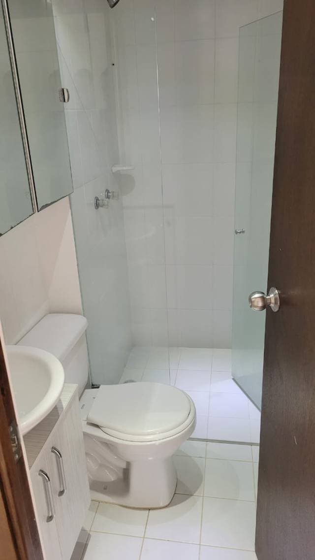 Apartamento en venta con parqueadero. — foto 7