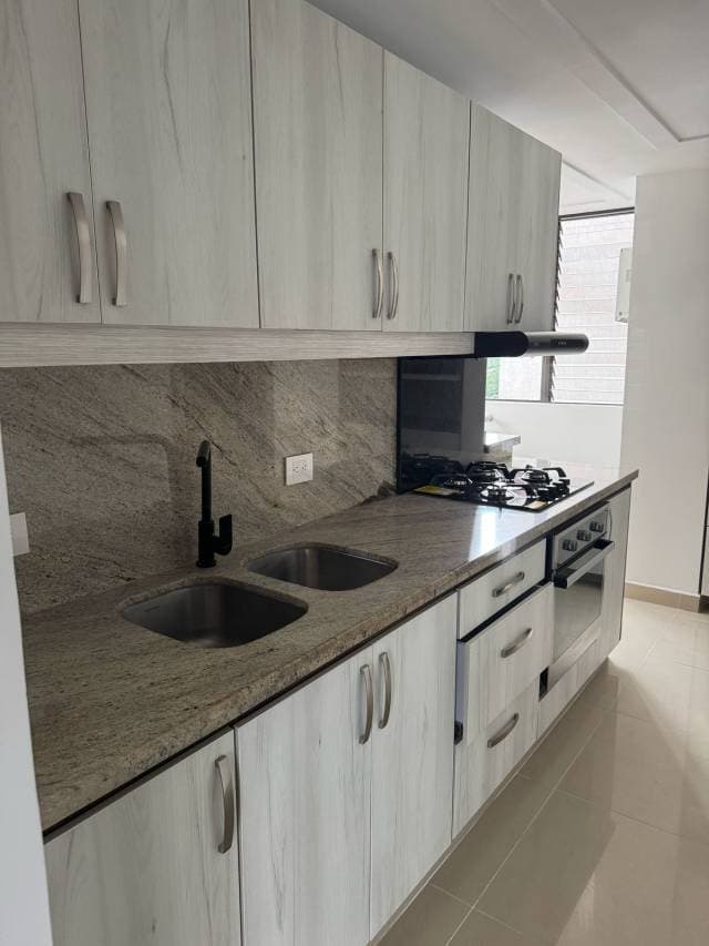 TORRES DE ALICANTE — foto 5
