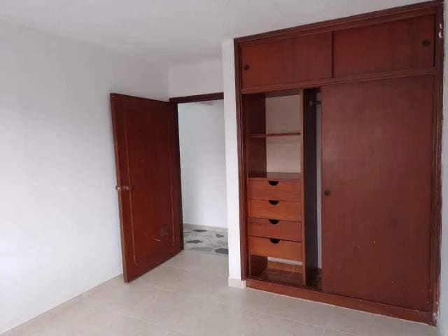 SE VENDE APARTAMENTO BARRIO ASUNCION — foto 7