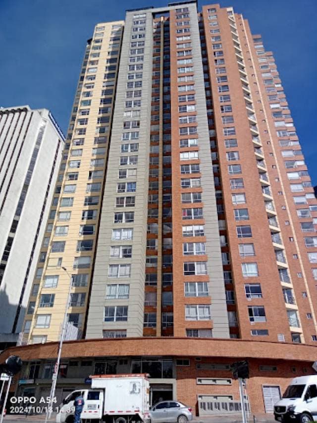 ARRIENDO LINDO APATAESTUDIO CENTRO INTERNACIONAL — foto 1
