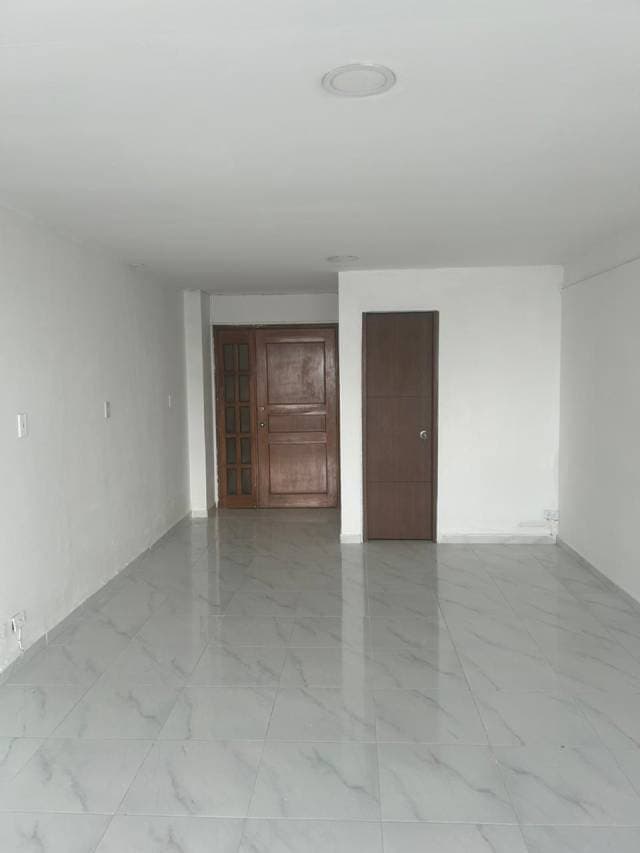 Oficina En Venta En Pleno Parque El Lago — foto 1