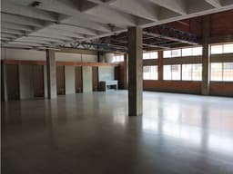 LOCAL COMERCIAL U OFICINA EN ARRIENDO