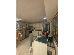 SE ARRIENDA CASA EN BARRIO GRANADA