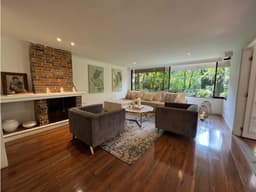 Hermoso apto con amplios espacios completamente remodelado