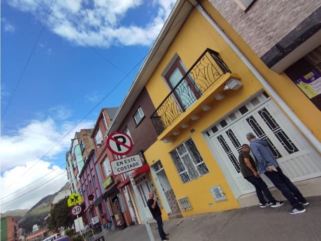 LOCAL CALLE 50