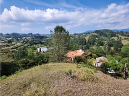 Lote en unidad cerrada - El Retiro - Via Pantanillo