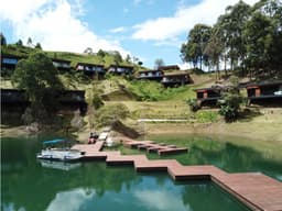SUITES DE LUJO CON VISTA A LA REPRESA