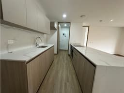 SE ARRIENDA APARTAMENTO DE LUJO EN SAJONIA, RIONEGRO.