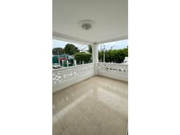 ARRIENDO CASA CRESPO