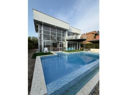 EN VENTA CASA EN CONDOMINIO CON SALIDA DIRECTA AL MAR - CARTAGENA