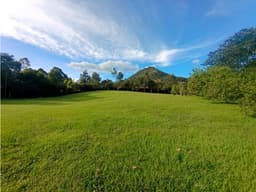 DOS ENCANTADORES LOTES EN VENTA LA CEJA