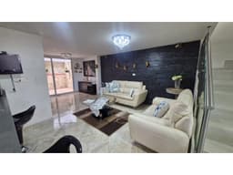 VENTA DE CASA EN LA LOMA DE LOS BERNAL RANGO 12