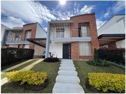 Venta de Casa en Unidad cerrada en el Retiro