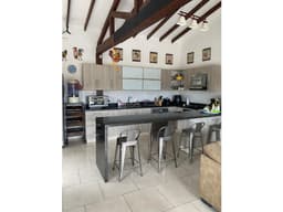 VENTA DE CASA EN EL PEÑOL.