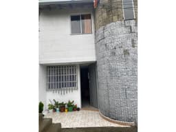 CASA EN VENTA EN ROBLEDO LA CAMPIÑA MEDELLIN DOS NIVELES