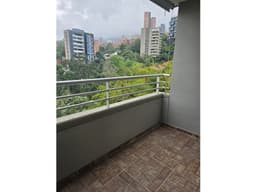 Apartamento Transversal Inferior el Poblado