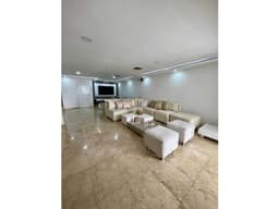 Venta de casa independiente barrio Villa Santos.